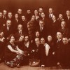 В среднем ряду сидят преподаватели В.П. Кащенко, Ф.А. Рау, В.А. Гандер, Д.И. Азбукин. 1930 г.